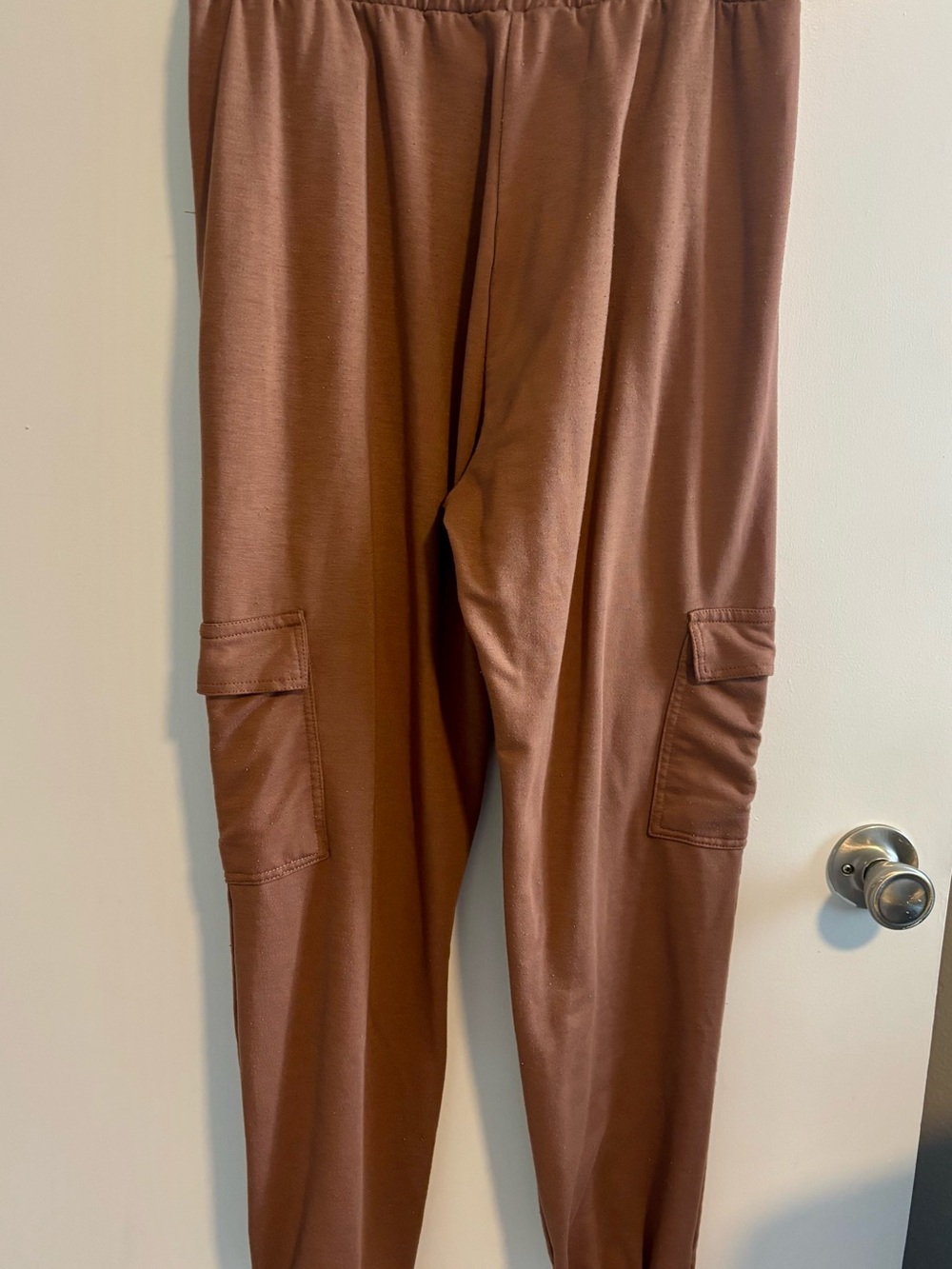 Women's Cargo Jogger Pants in Rust Brown size medium